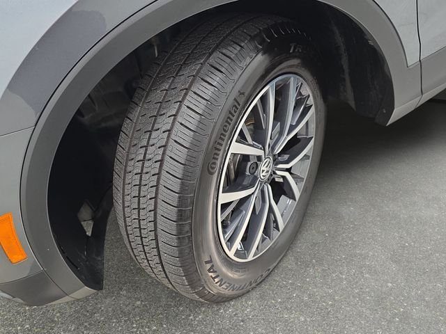 Used 2020 Gray Volkswagen  image 29