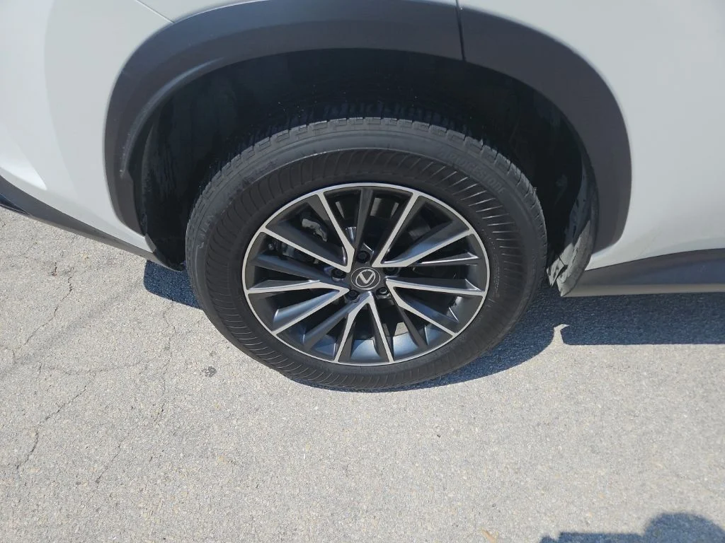 Used 2024 White Lexus 350h Base image 7