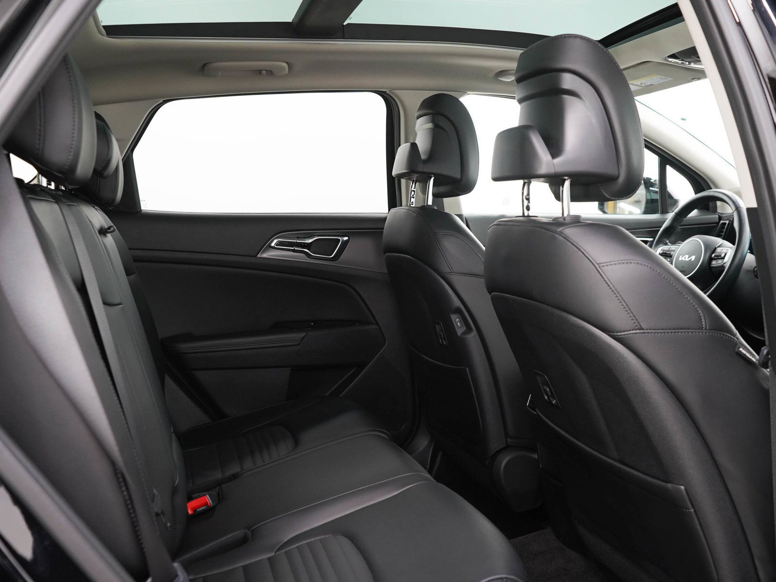 Used 2024 Ebony Black Kia SX-Prestige AWD image 15