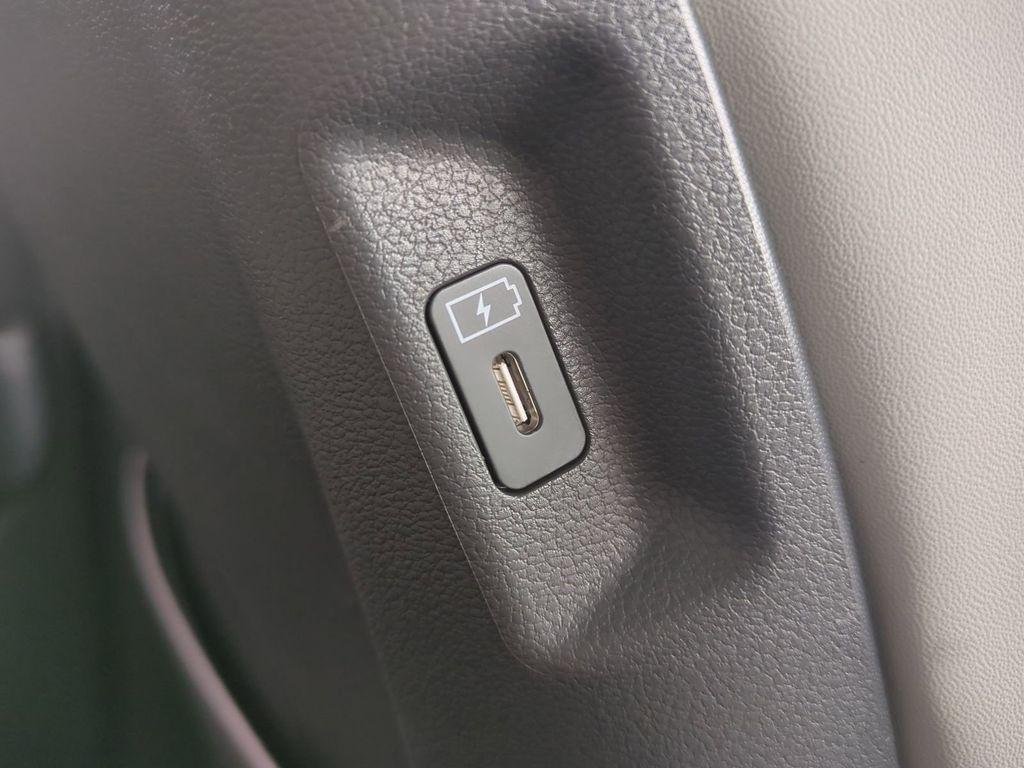 New 2026 White Hyundai SEL image 18