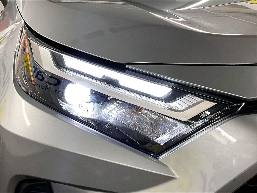 Used 2025 Silver Toyota XLE image 30