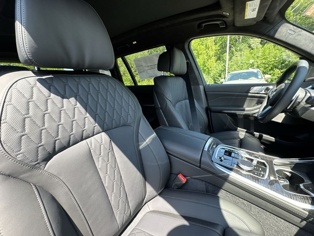 New 2027 Alpine White BMW xDrive40i image 27