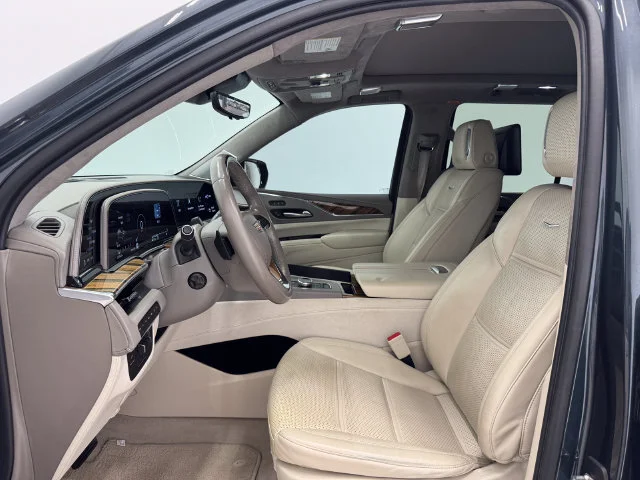 Used 2021 Shadow Metallic Cadillac Premium Luxury Platinum image 18