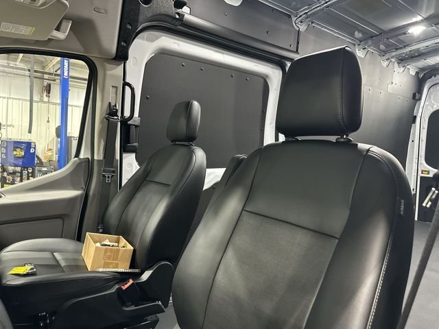 New 2026 Oxford White Ford Cargo Van image 20