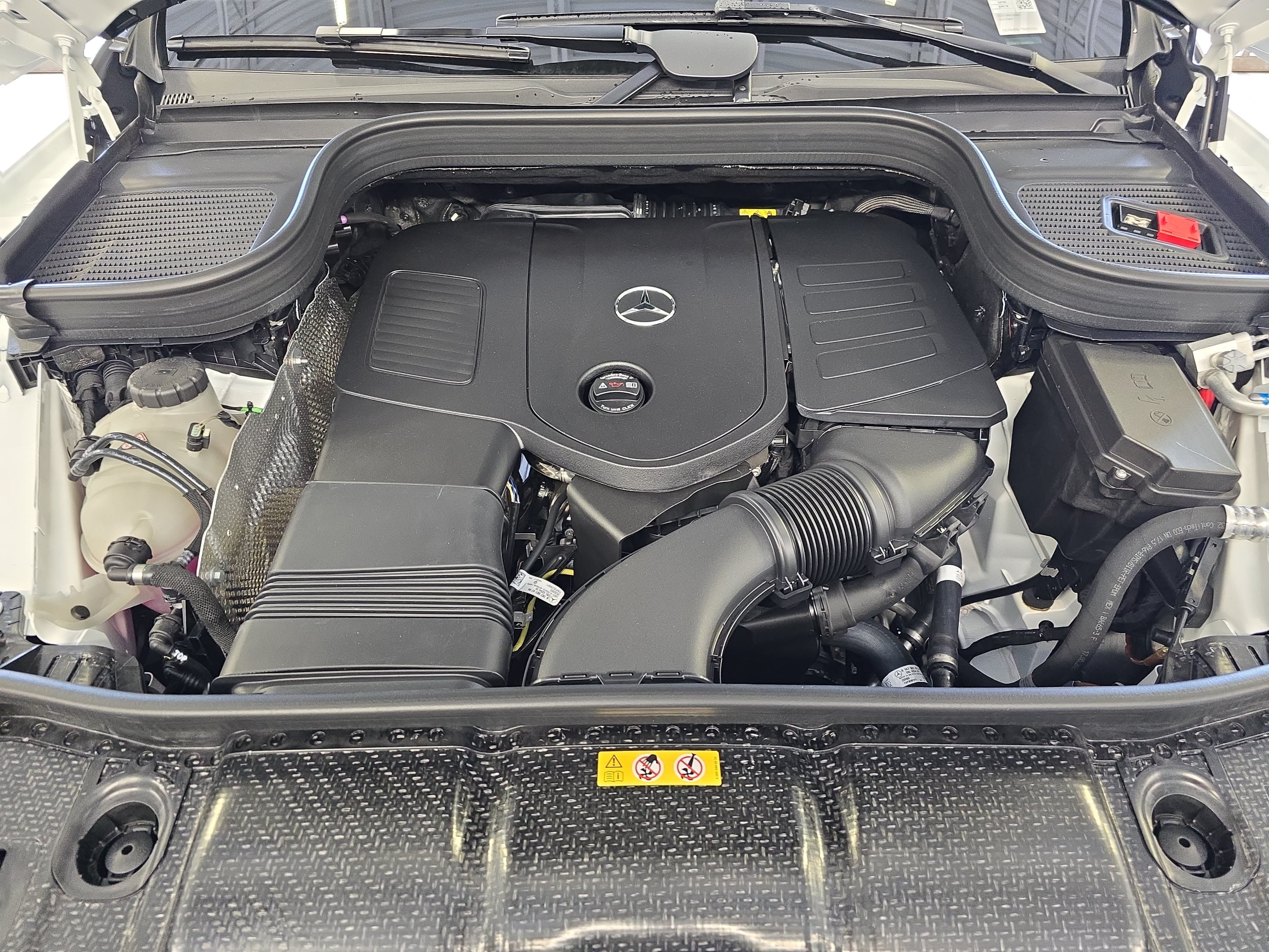 New 2026 Polar White Mercedes-Benz GLE350 image 33
