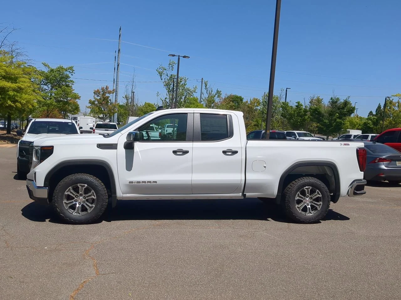 New 2026 Summit White GMC Pro image 5