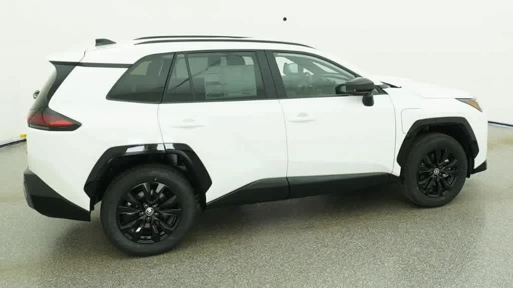 New 2026 Ice Cap Toyota SE image 10