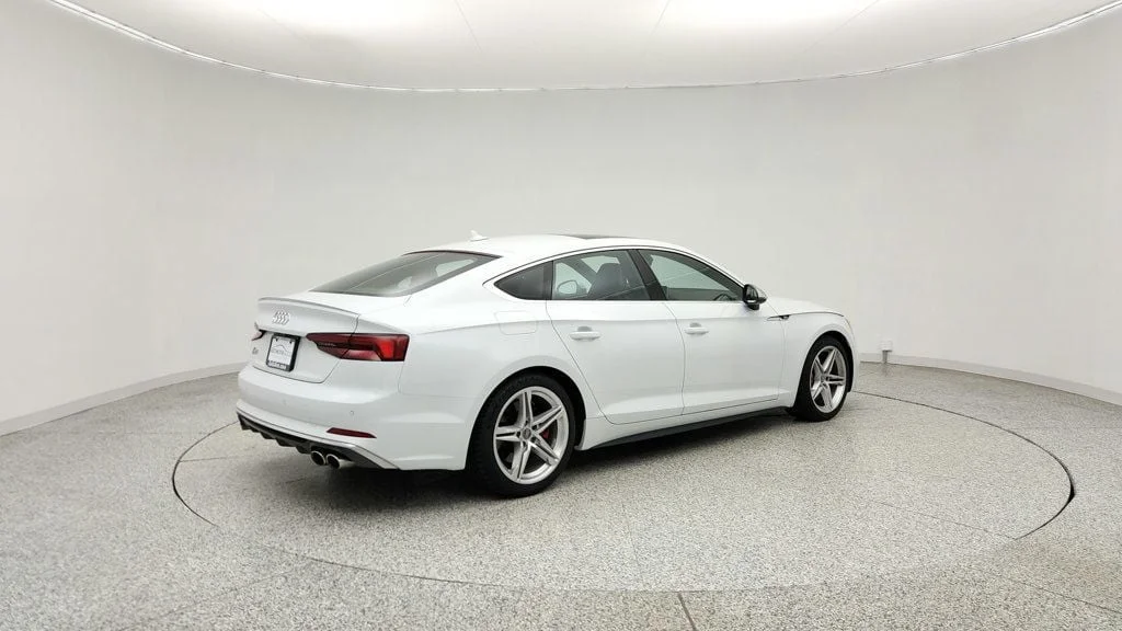 Used 2019 Glacier White Metallic Audi Premium Plus 3.0 TFSI quattro w/ B&O Sound & Magma Red Leather image 5