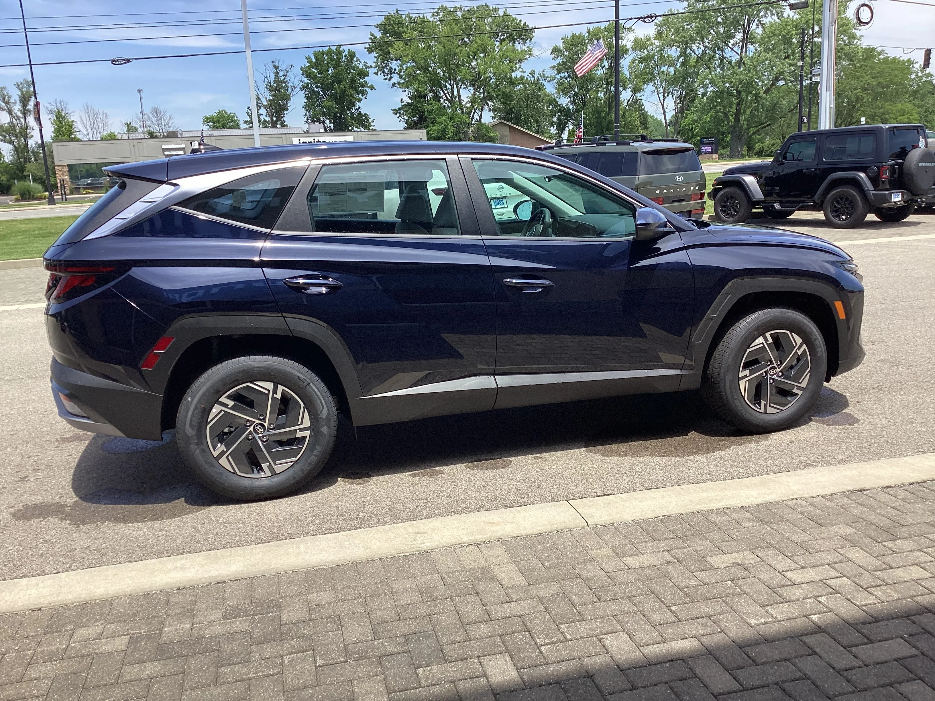 New 2026 Deep Sea Metallic Hyundai Blue SE image 8