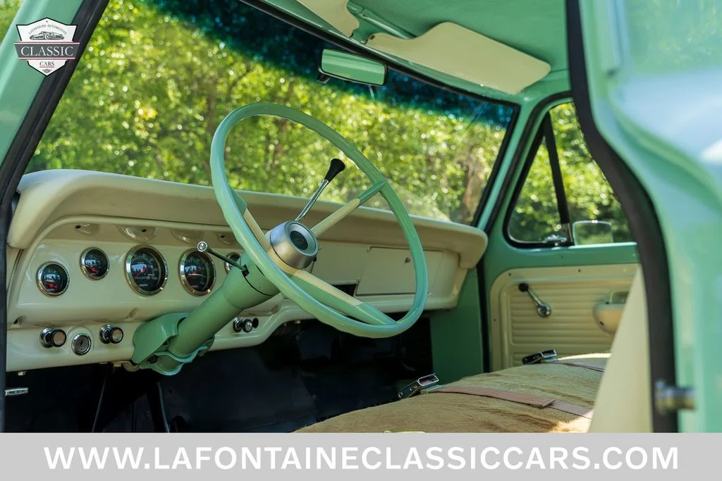 Used 1970  Ford  image 57