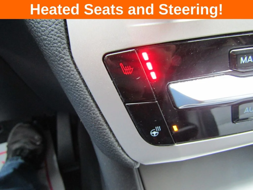 Used 2023 Red Metallic Ford XLT image 16