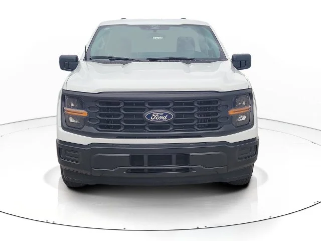 New 2026 Oxford White Ford XL image 2