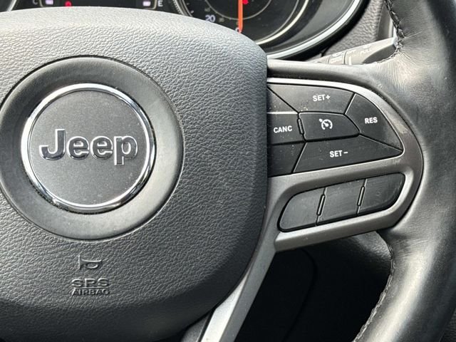 Used 2019 Black Jeep Latitude Plus image 22