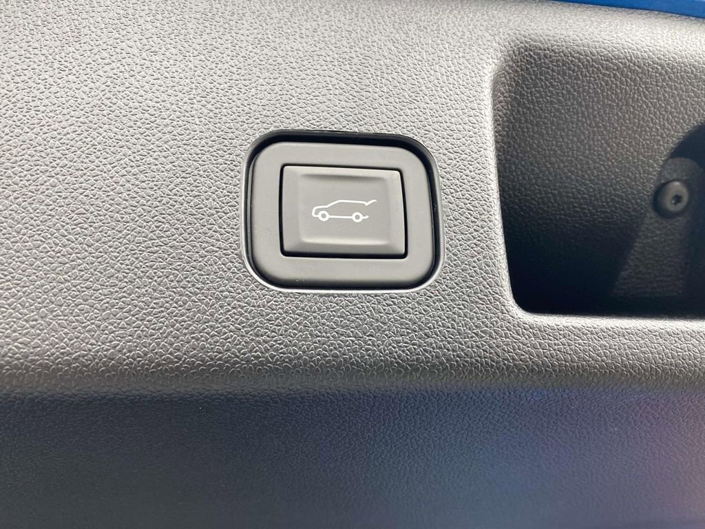 2026 Chevrolet Equinox EV 2LT - Photo 12