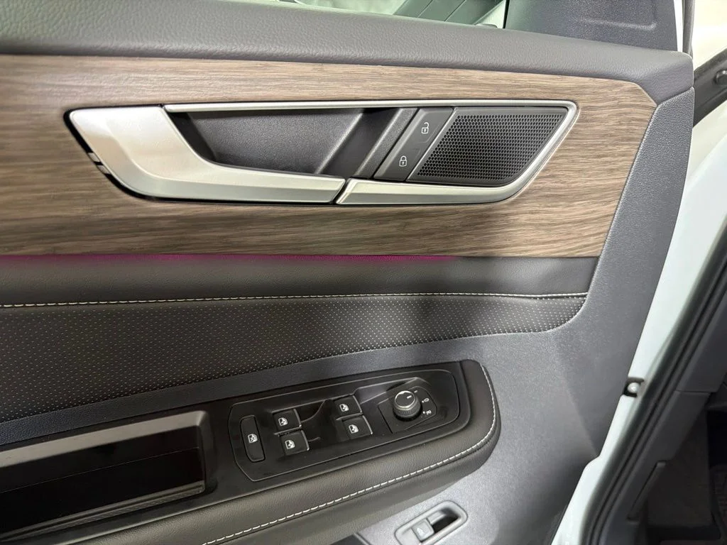 2026 Volkswagen Atlas SEL - Photo 9