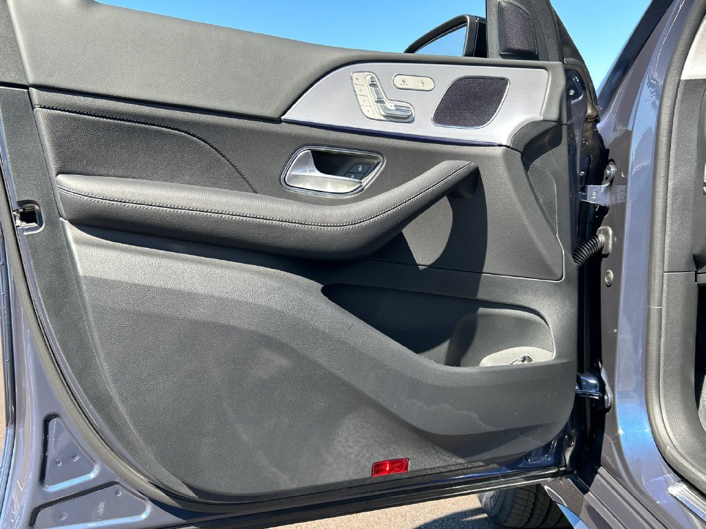 New 2026 Twilight Blue Metallic Mercedes-Benz GLE 450 image 43