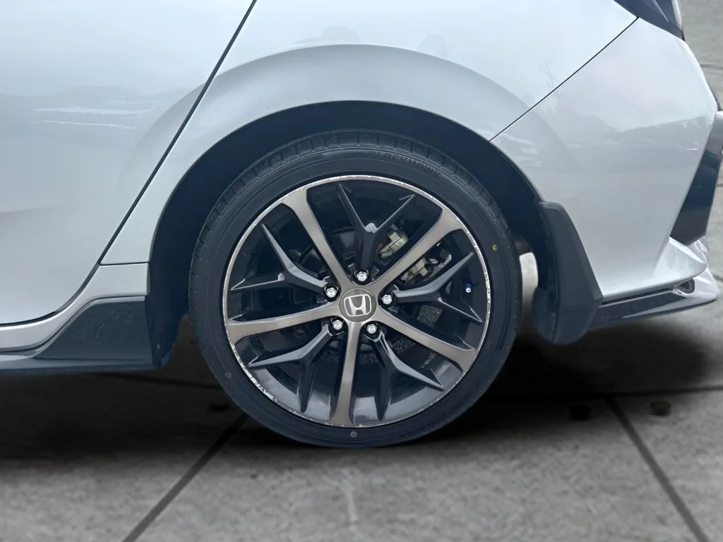 Used 2021  Honda Sport image 19
