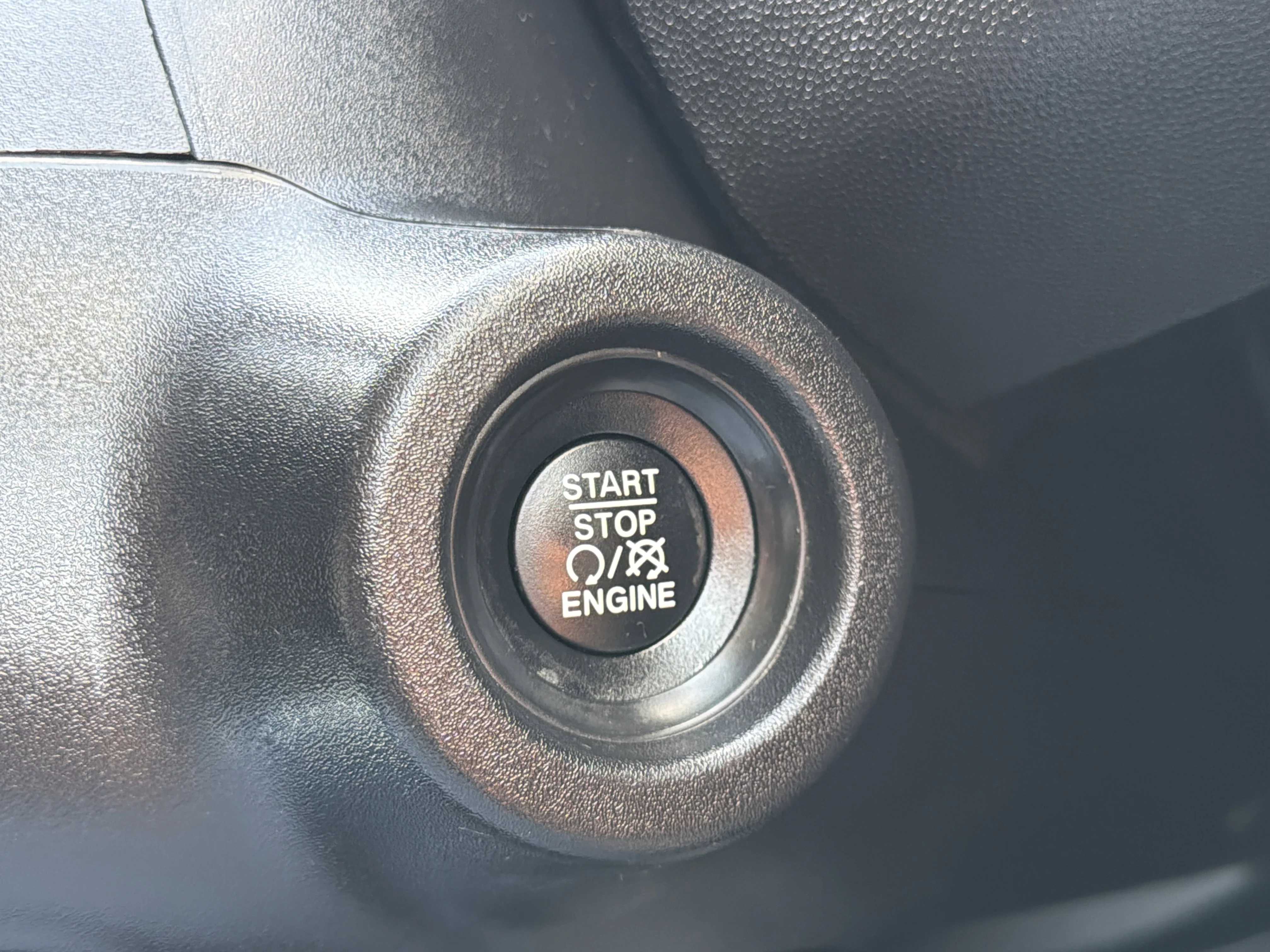 Used 2022 Bright White Clearcoat Ram  image 22