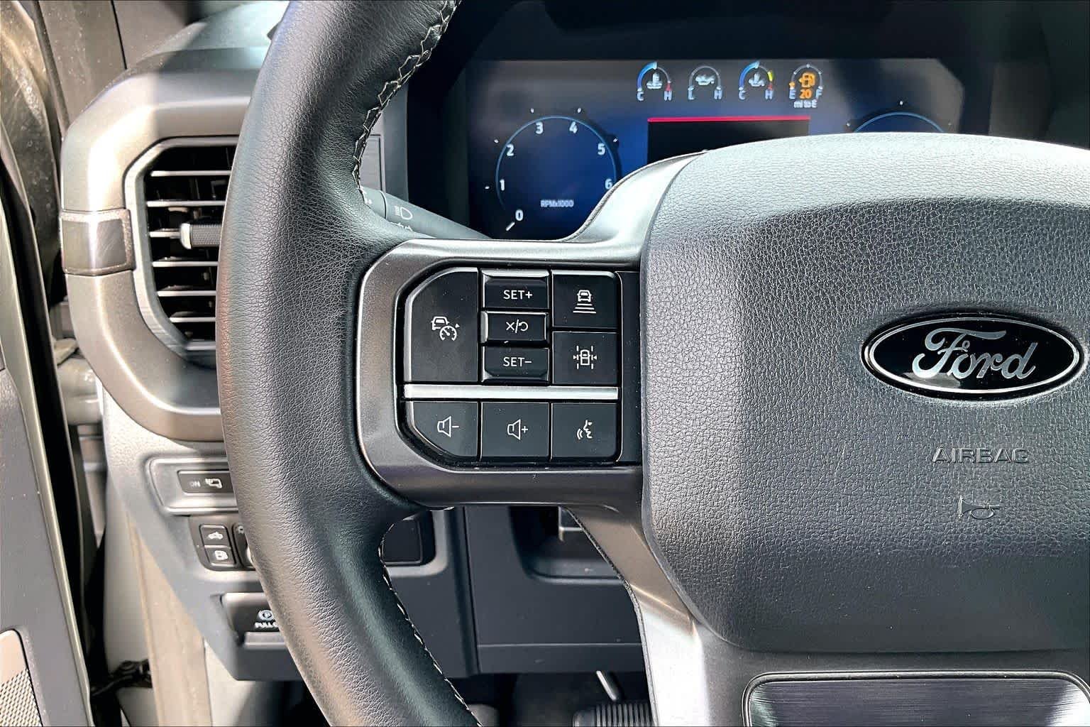 Used 2024 Carbonized Gray Metallic Ford XLT image 24