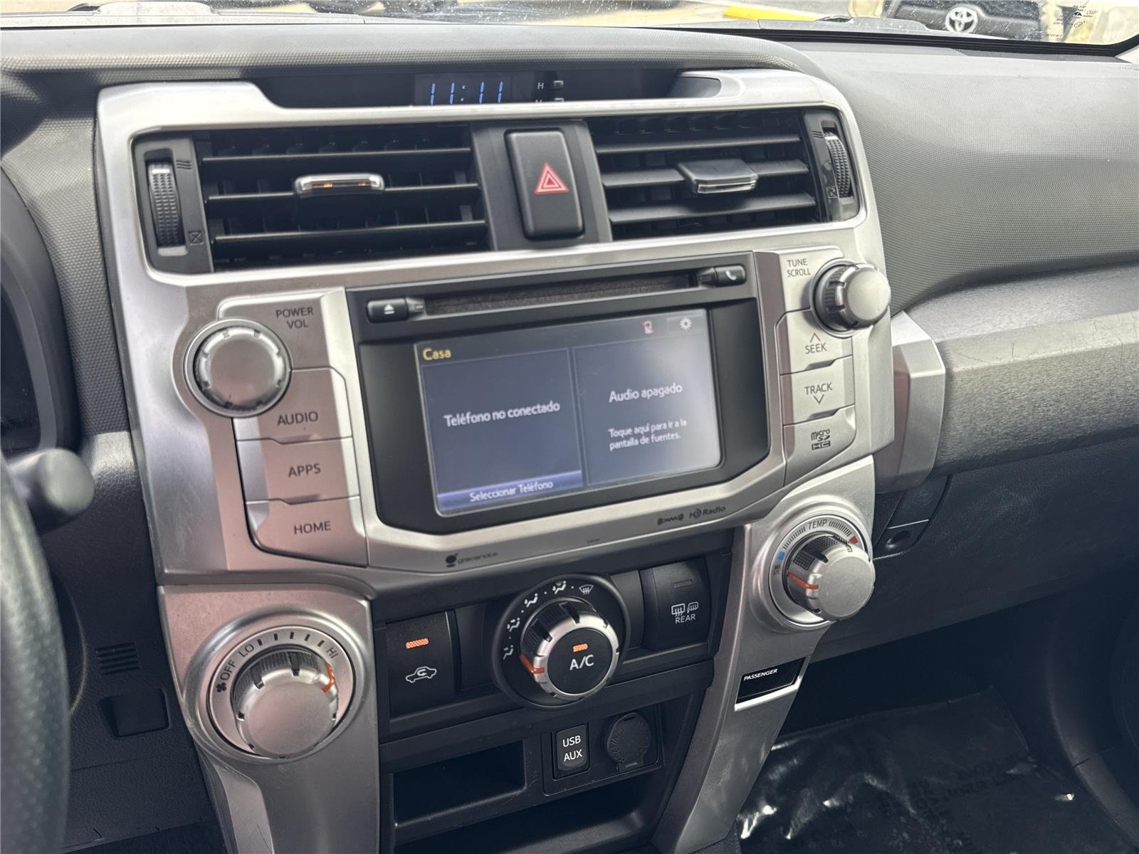 Used 2018 Super White Toyota SR5 Premium image 14
