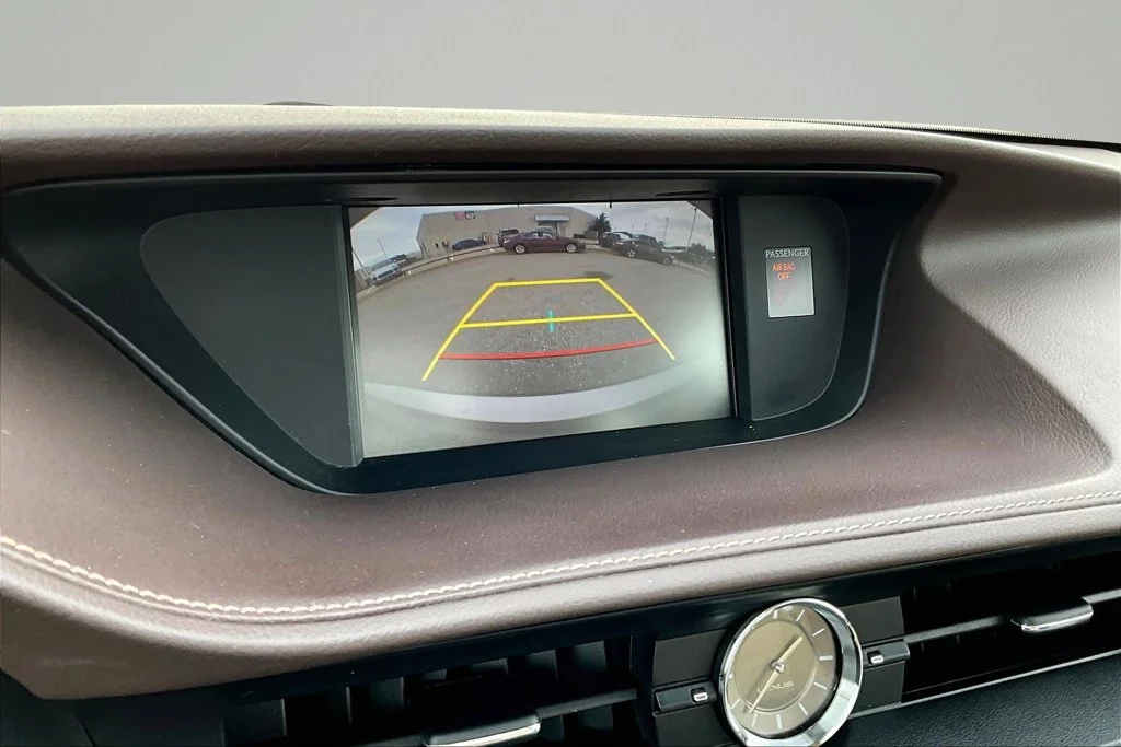 Used 2017 Silver Lexus 350 image 21