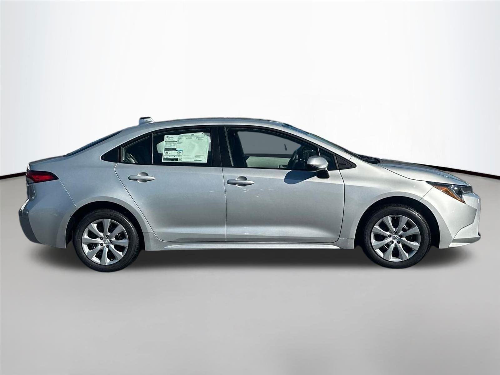 New 2025 Classic Silver Met Toyota LE image 4