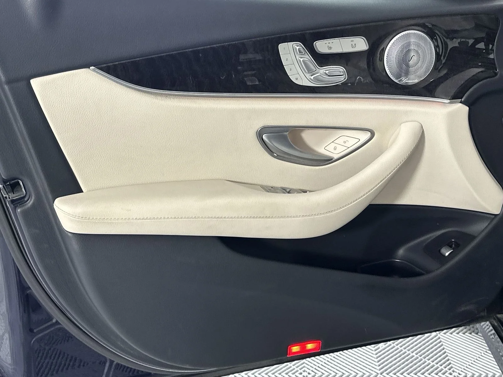 Used 2020 Blue Mercedes-Benz E 350 image 29
