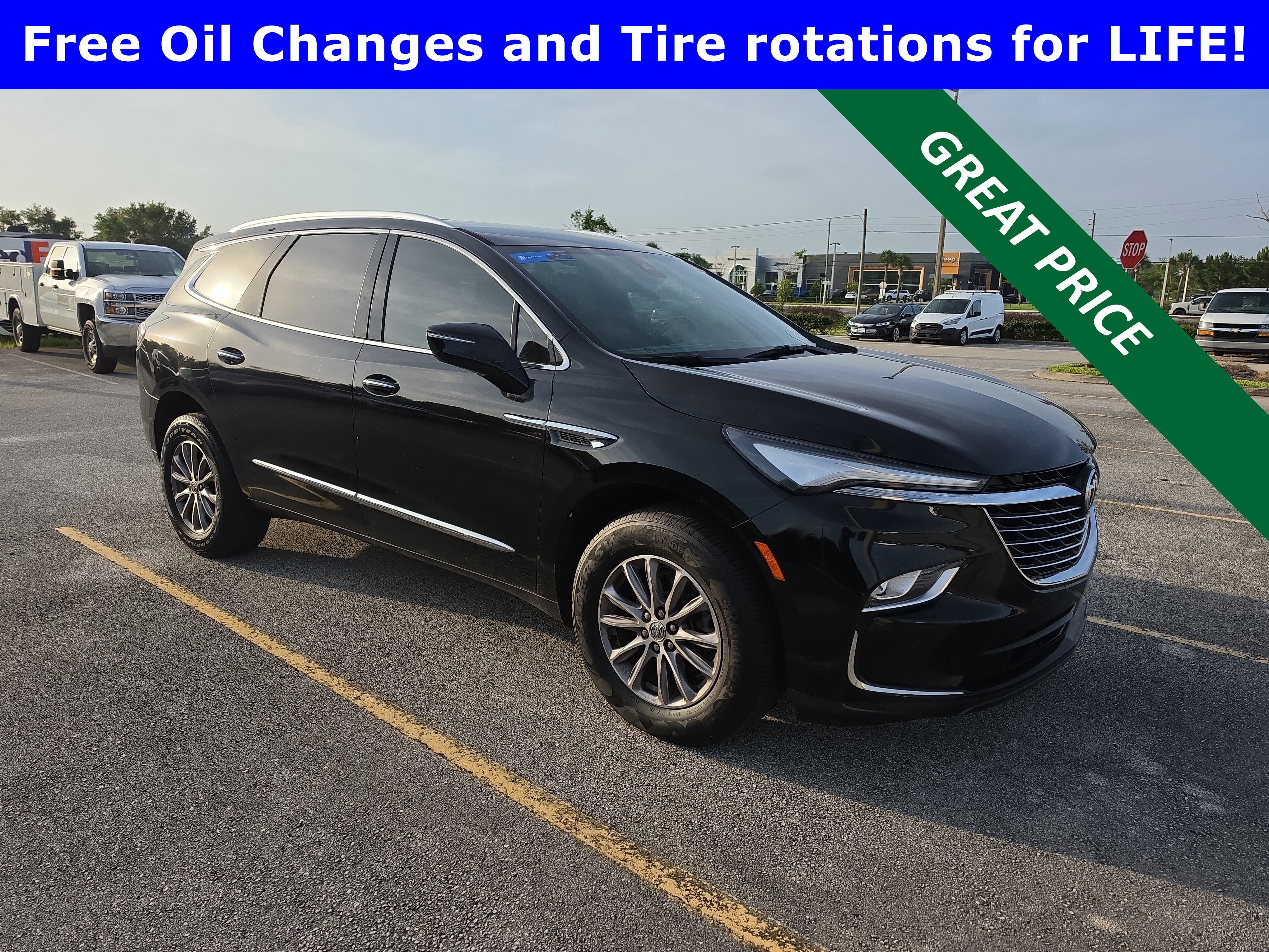 2023 Buick Enclave Essence's photo