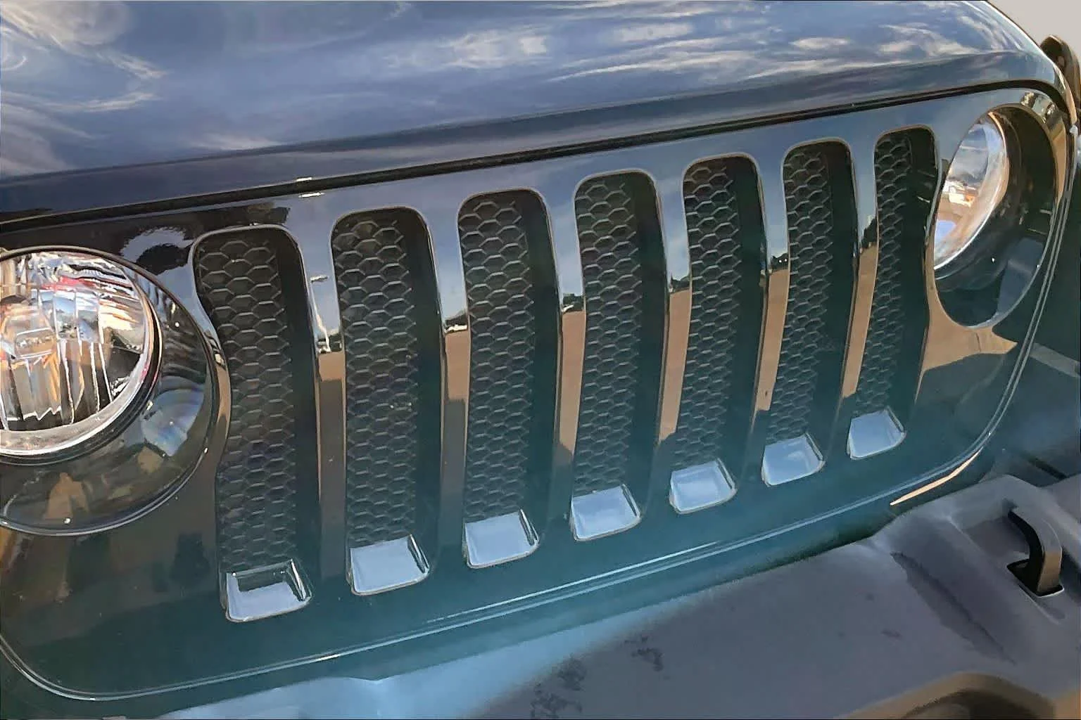 Used 2023 Black Clearcoat Jeep Sport image 29