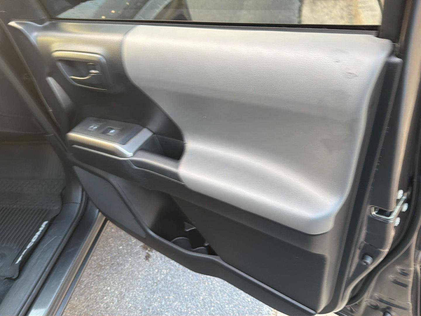 Used 2020 Magnetic Gray Metallic Toyota SR5 V6 image 14