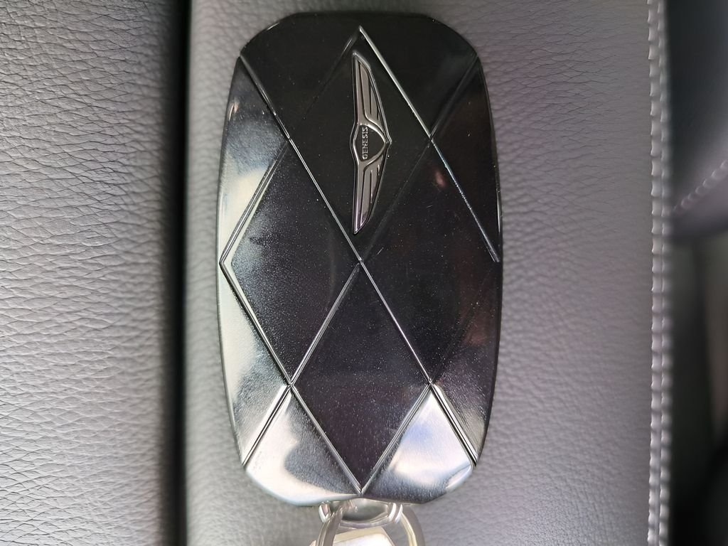 New 2026 White Genesis 2.5T ADVANCED image 28