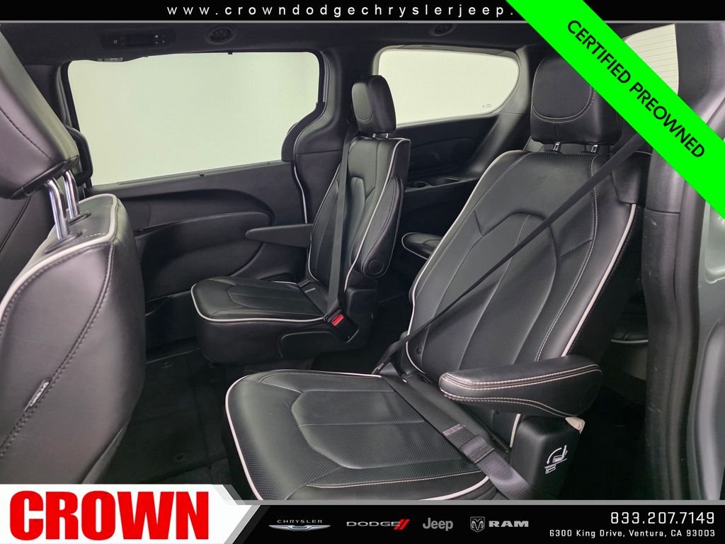 Used 2026 Silver Chrysler Limited image 21