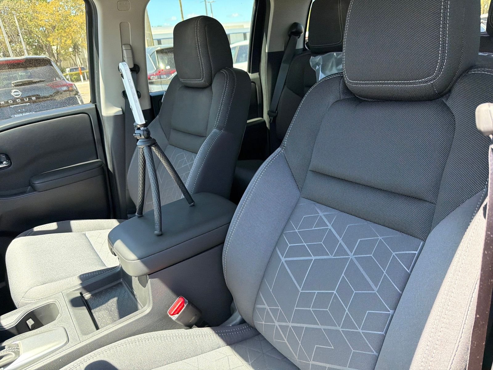 New 2026 Nissan Frontier SV 4D Crew Cab