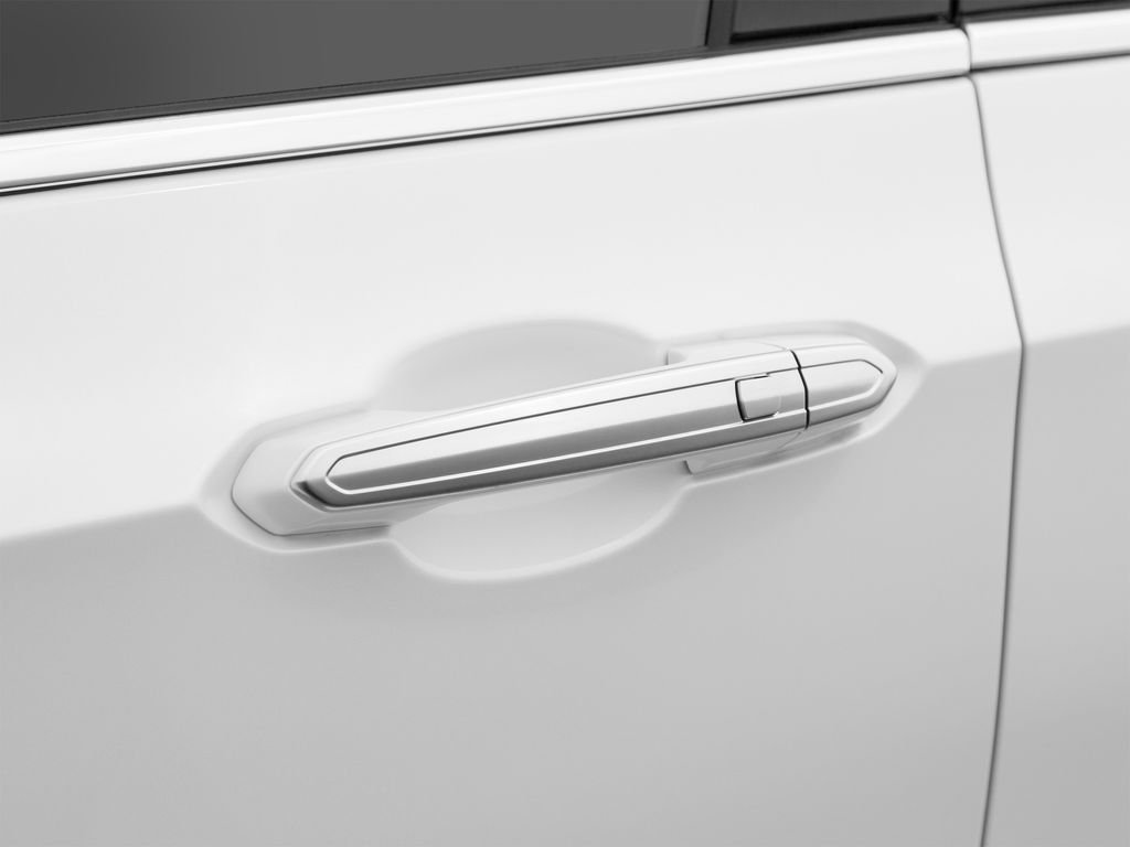 Used 2023 White Cadillac Premium Luxury image 17