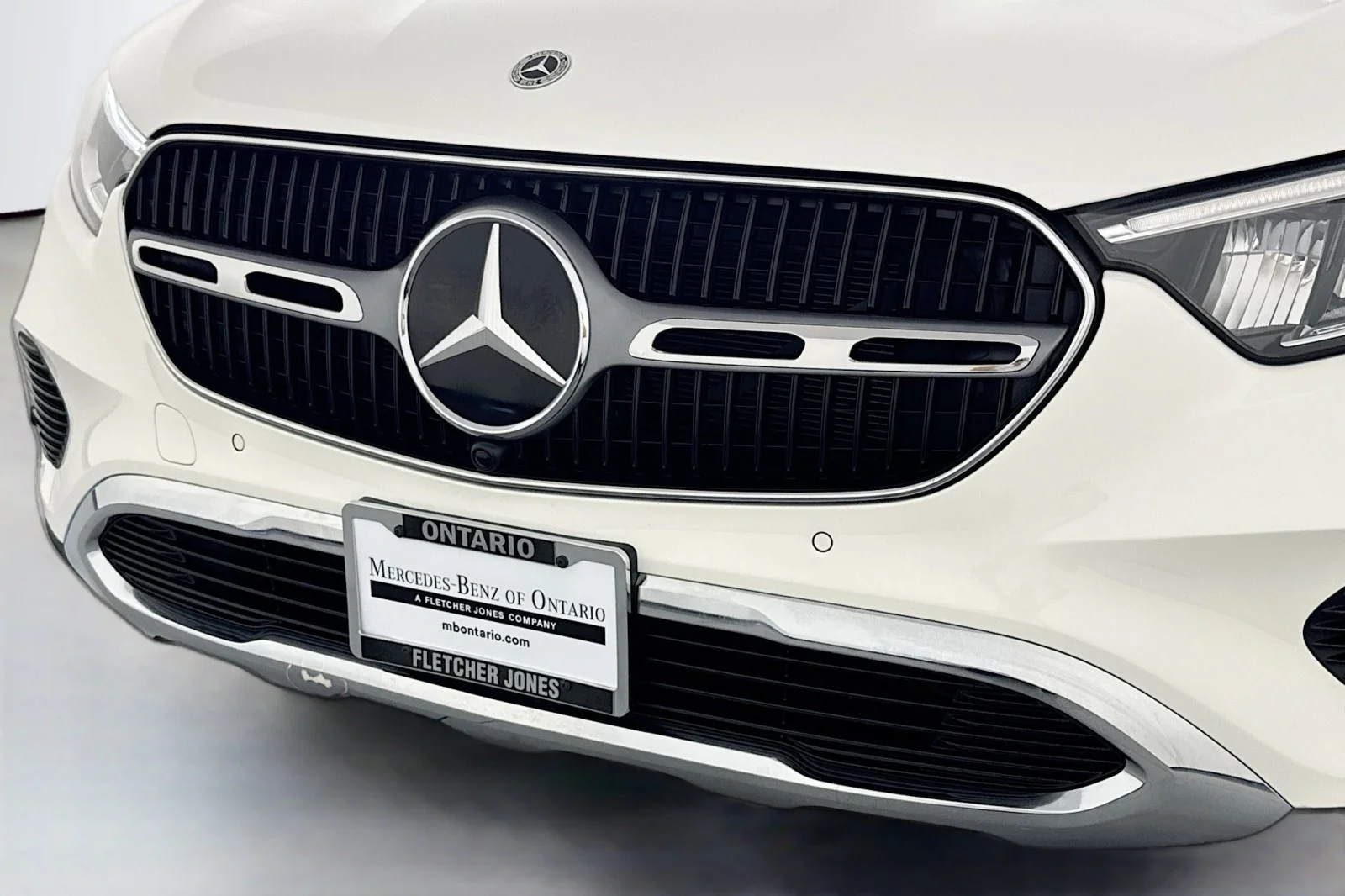 Certified Used 2025 Polar White Mercedes-Benz GLC 350e image 12