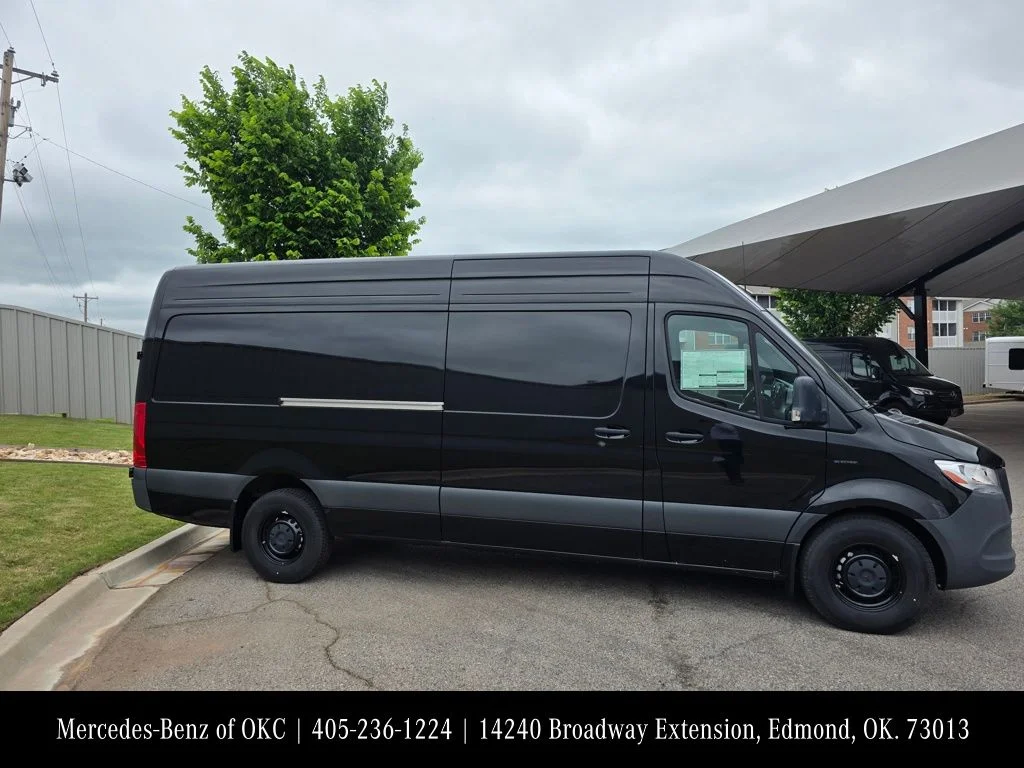 Used 2024 Black Mercedes-Benz Cargo 170 WB image 3