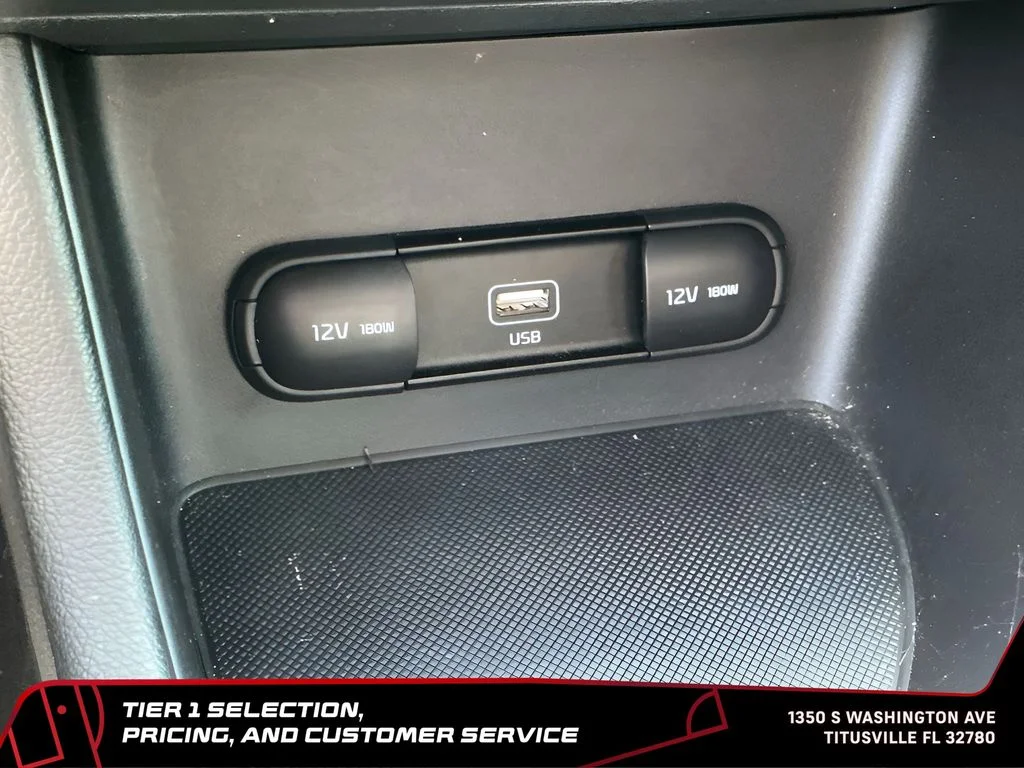 Used 2022 Red Kia LX image 44