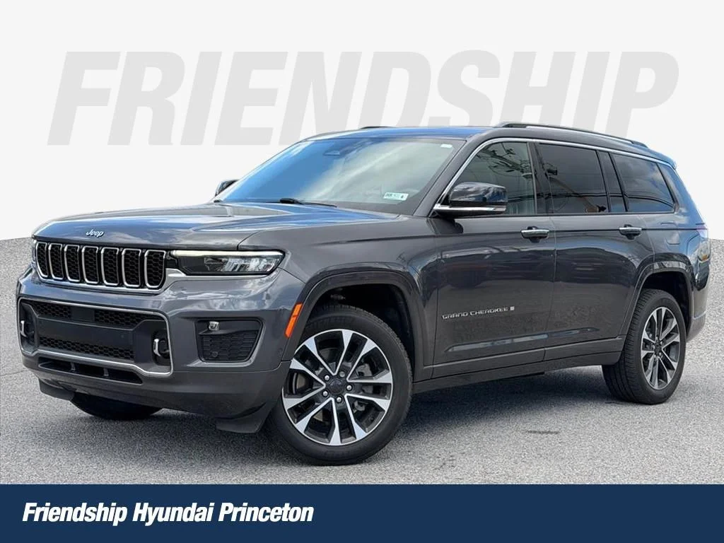 Used 2021 Gray Jeep Overland image 1