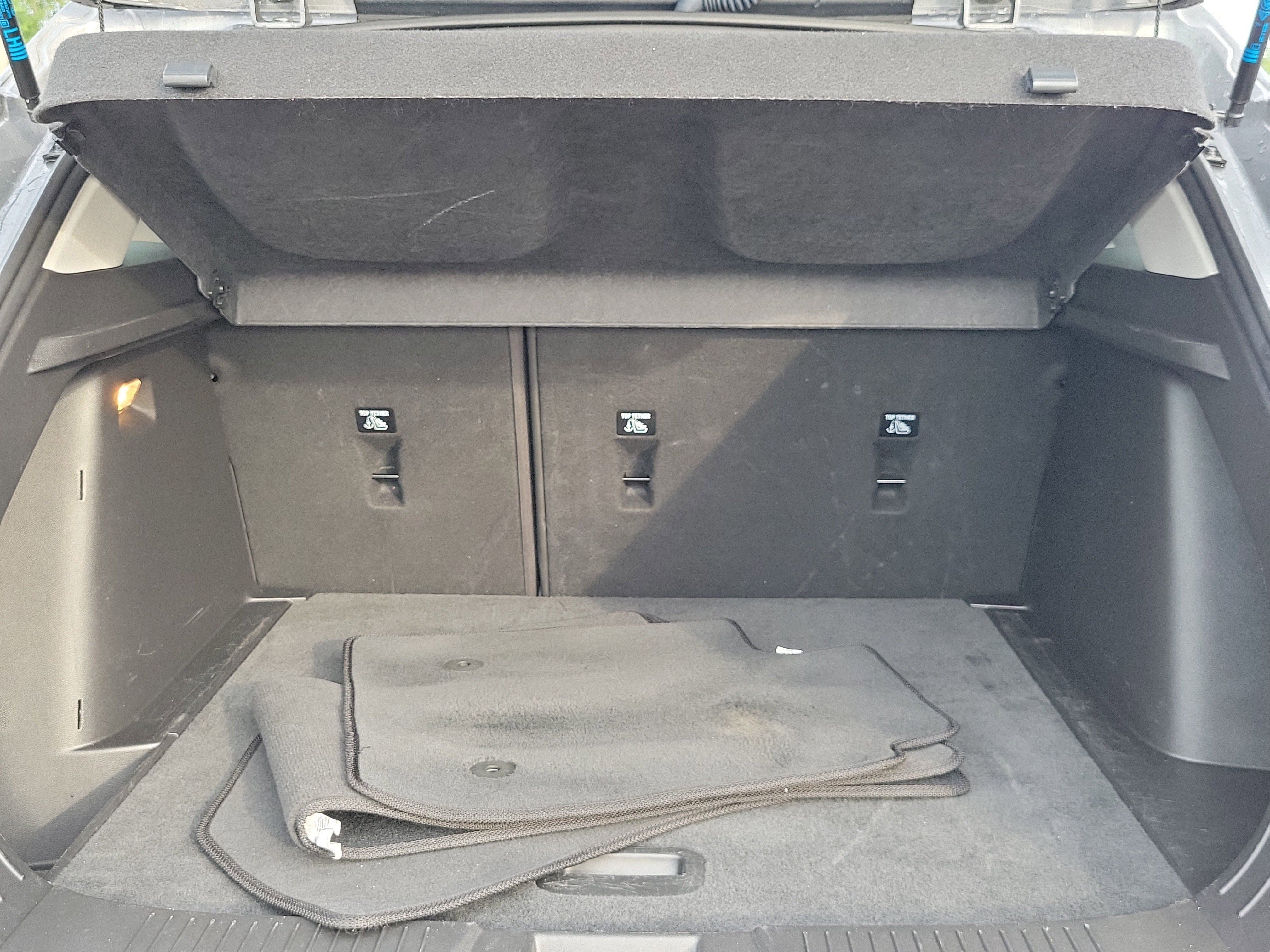 Used 2025 Sterling Gray Metallic Chevrolet LT image 7