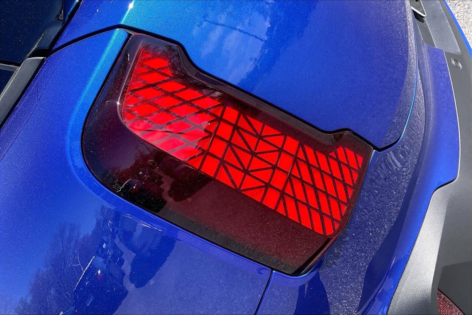 New 2026 Blazing Blue Metallic MINI Oxford Edition image 14