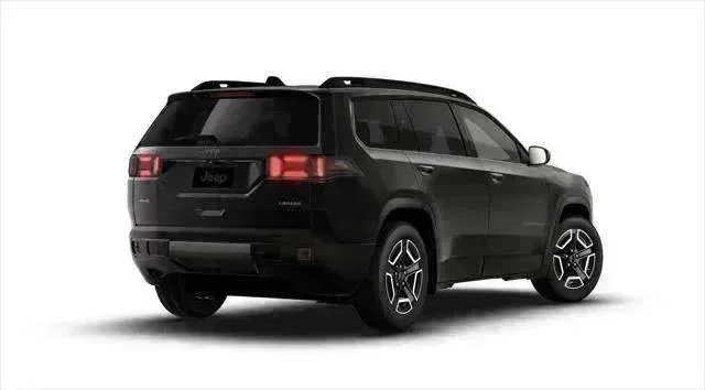 New 2026 Diamond Black Crystal Pearl-Coat Exterior Paint Jeep Laredo image 14