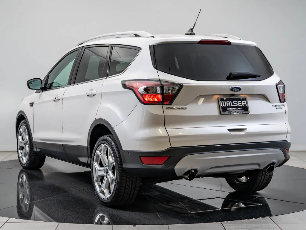 Used 2018 White Platinum Clearcoat Metallic Ford Titanium image 6
