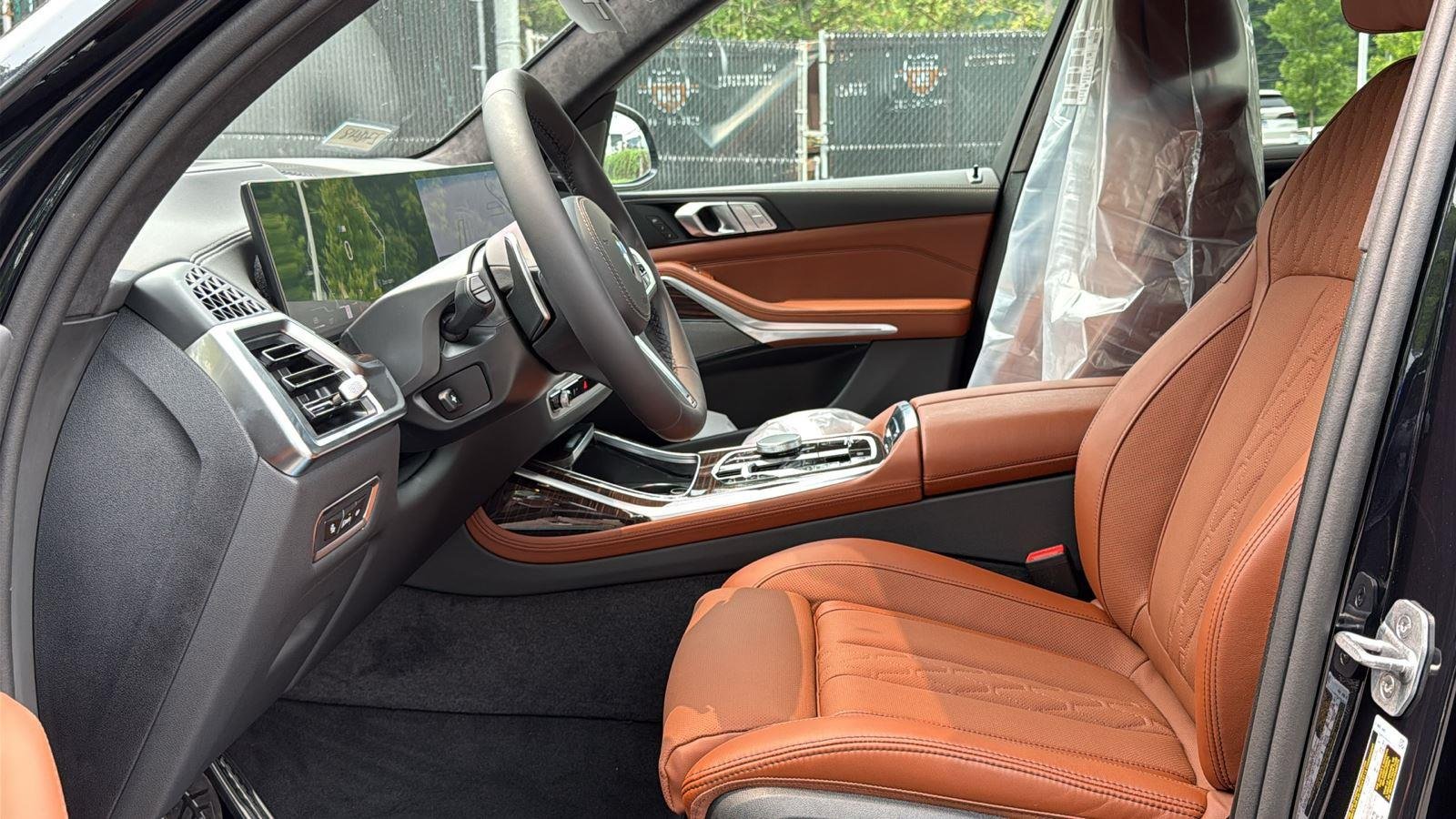 New 2027 Carbon Black Metallic BMW xDrive40i image 10