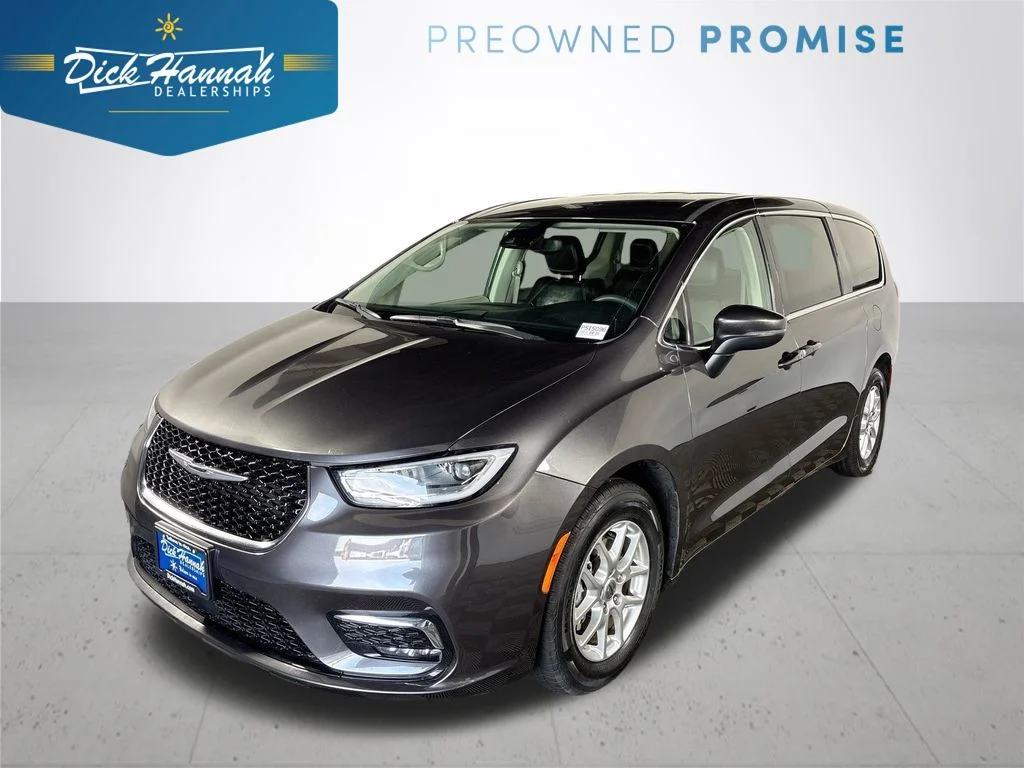 Used 2023 Gray Chrysler Touring L image 1