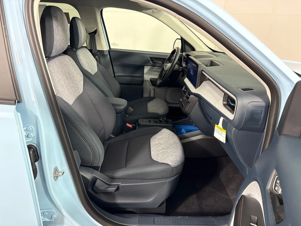 New 2026 Blue Ford XLT image 5