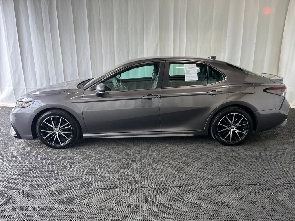 Used 2023 Predawn Gray Mica Toyota SE image 28