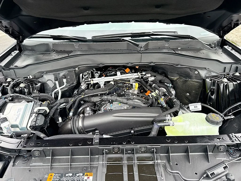 New 2026 Agate Black Metallic Ford Active image 18
