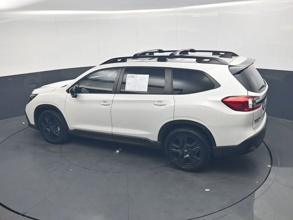 Used 2024 White Subaru Onyx Edition image 30
