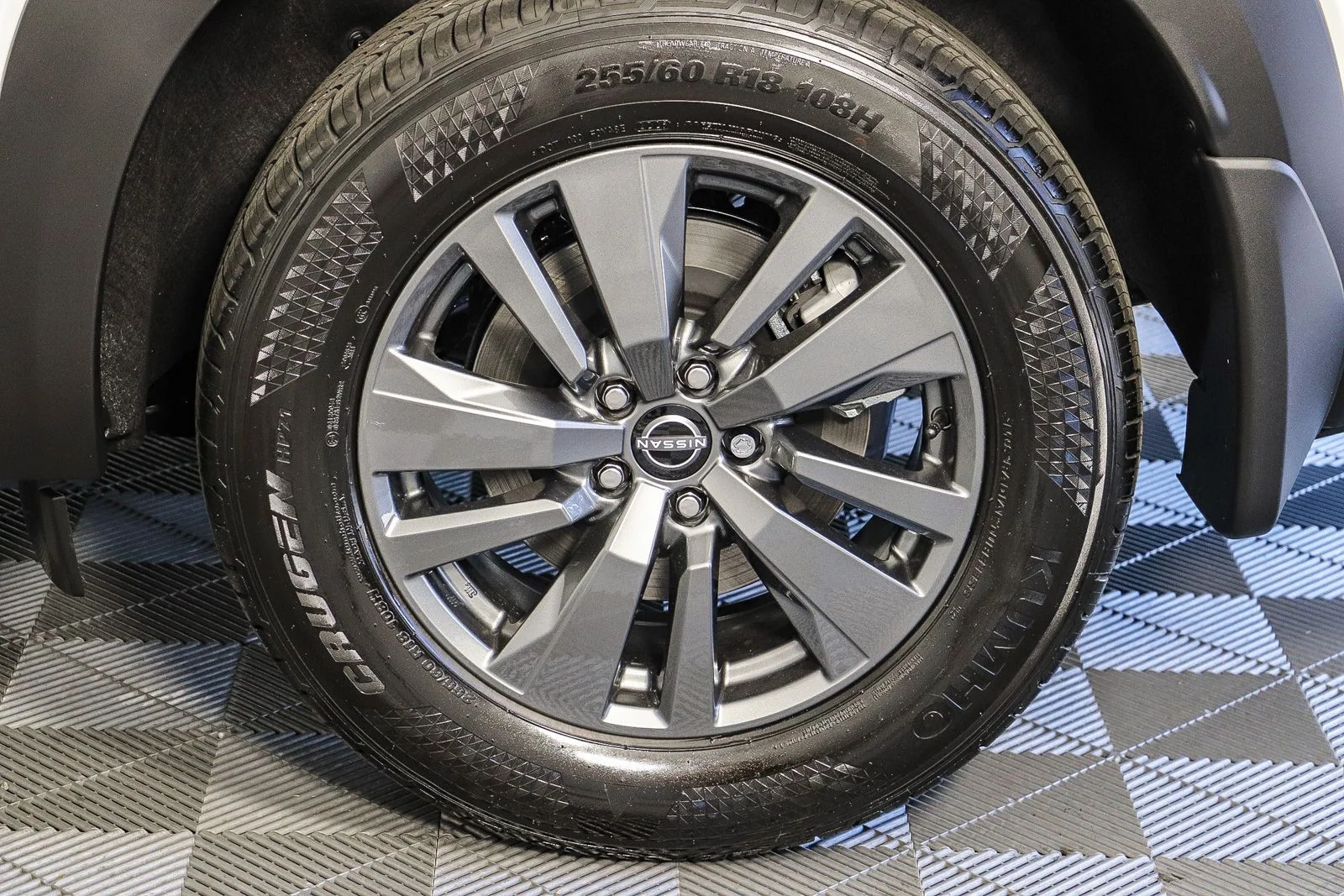 New 2026 Everest White Pearl TriCoat Nissan SV image 12