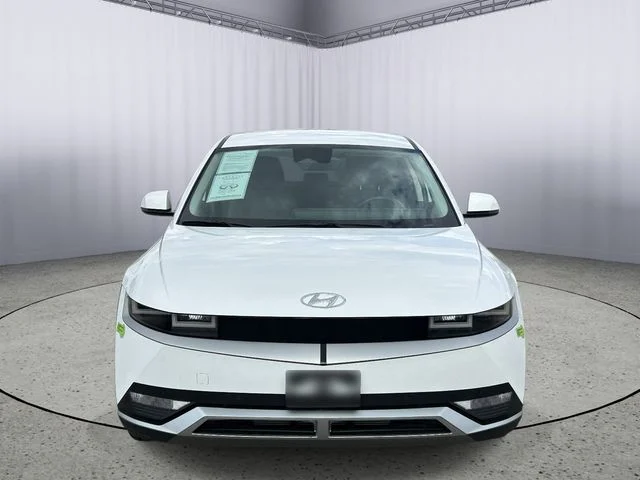 Used 2023 Atlas White Hyundai SEL image 4